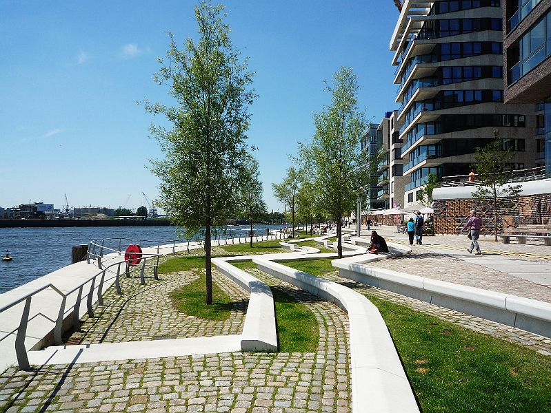 P1020930.jpg - Hafencity, Promenade am Grasbrookhafen