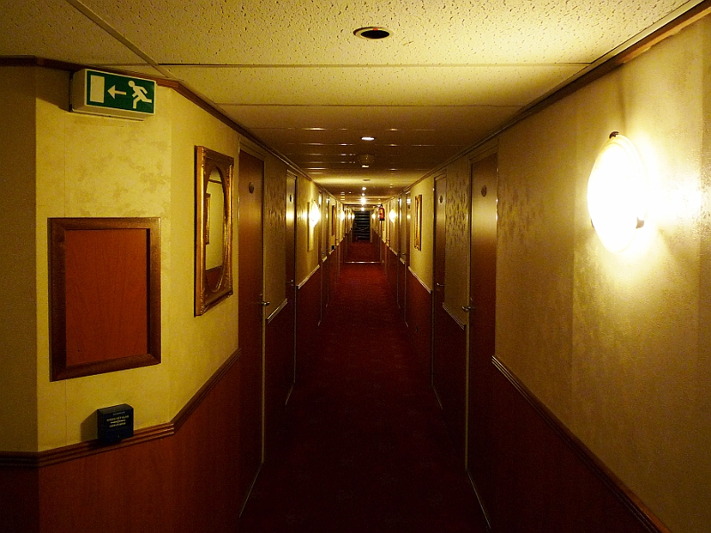 BS23.06.2013-22.39.32_B.jpg - MS Princess, Gang zu den Kabinen im Oberdeck