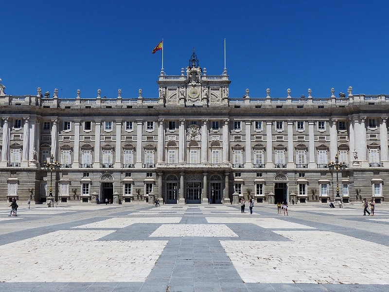 MA13.05.2014-15.00.07.jpg - Madrid, Centro, Madrider Stadtschloss, Königliche Palast