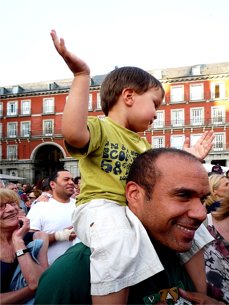 MA15.05.2014-20.50.57.jpg - Madrid, San Isidro, das Volksfest der Stadt Madrid