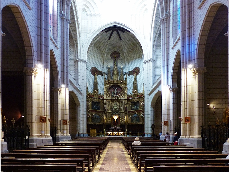 P1020327_B.jpg - Madrid, Centro, Kirche Iglesia de la Santa Cruz,