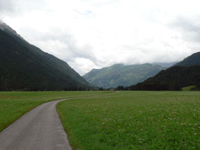 Radweg hinter Heiterwang