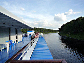 Auf dem Moskau-Wolga-Kanal