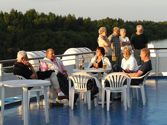 Sundowner an Oberdeck