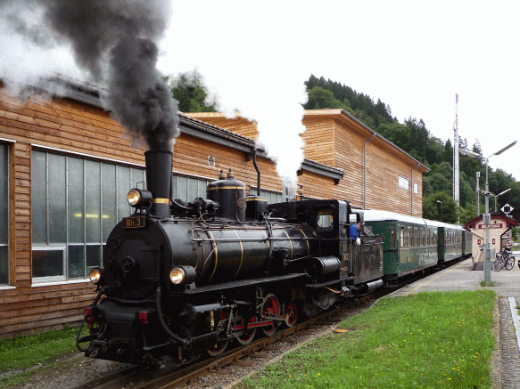 Dampfzug der Pinzgauer Lokalbahn