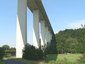 Autobahnbrcke bei Hrschel